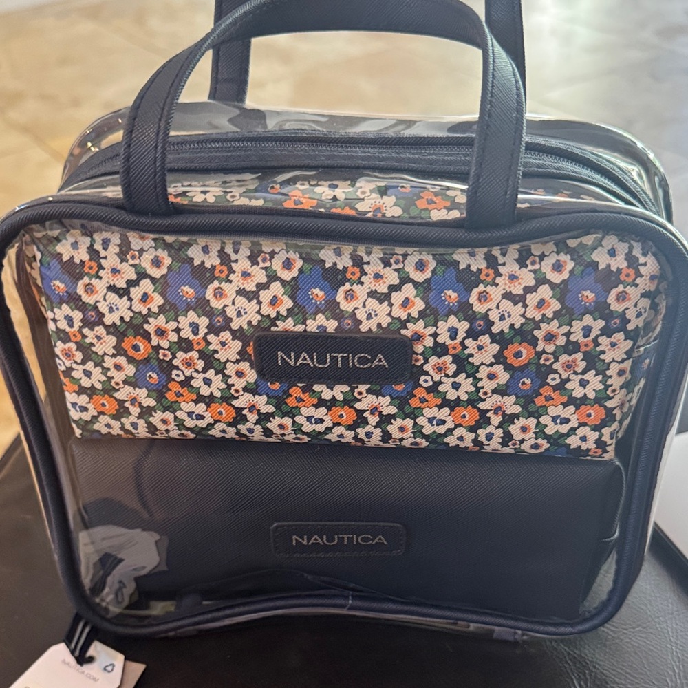 Nautica Navy Floral Cosmetic Bag Set unopened brand nee